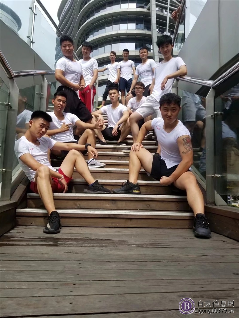 急招健身教练零基础包吃住+五险